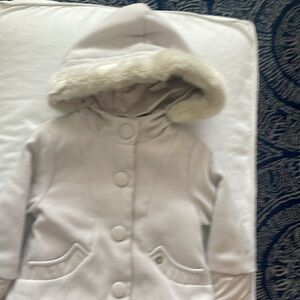MAYORAL Girls Jacket/Coat Size 8 Snaps to close Fur trim is removable